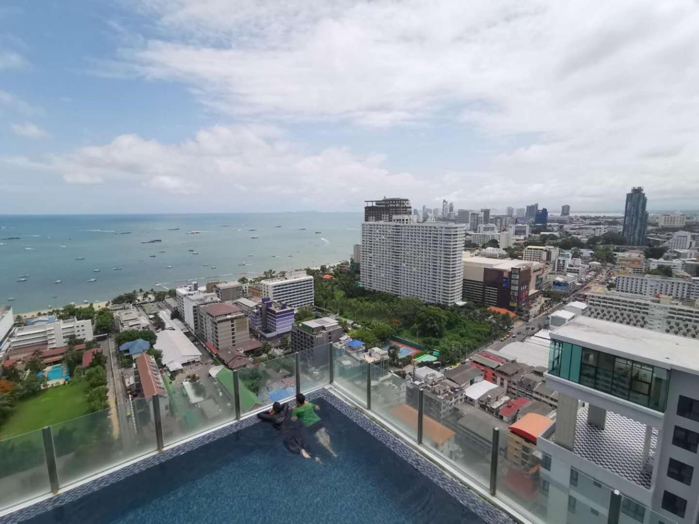 The Base Central Pattaya By Adam מראה חיצוני תמונה